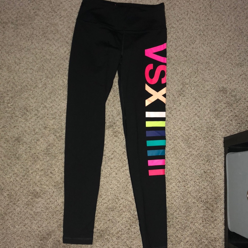 Knockout work out pants! Only worn twice!